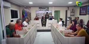 Leia mais sobre o artigo 13ª SESSÃO: Câmara abre 2ª semestre com a presença do prefeito Jan na sessão